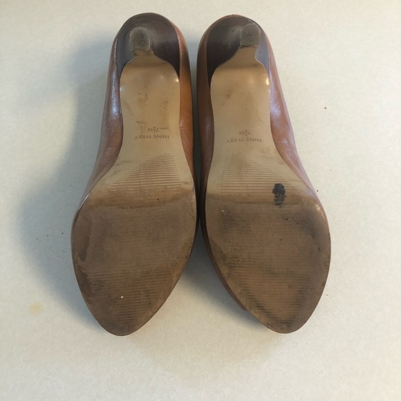 Nine West Platform Open Toed Pumps - Picture 3 of 3